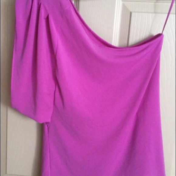 Express One Shoulder Top. Size Large. NWOT - Picture 4 of 7